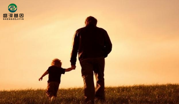 男人看到親子鑒定書失聲痛哭，妻子：你要坦然面對(duì)！