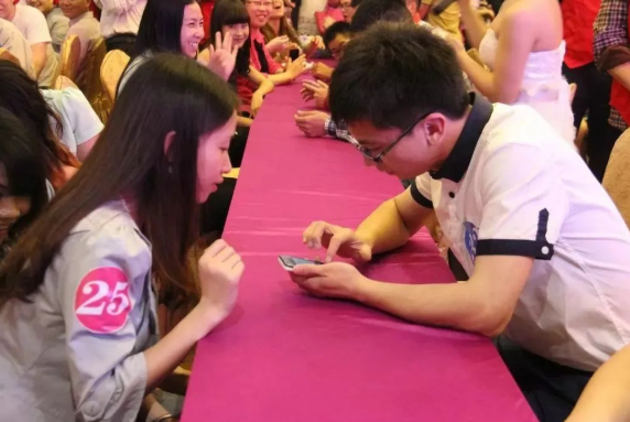 父母該不該和孩子做親子鑒定?看完或許會改變你的家庭親子關系! 父母該不該和孩子做親子鑒定?看完或許會改變你的家庭親子關系!