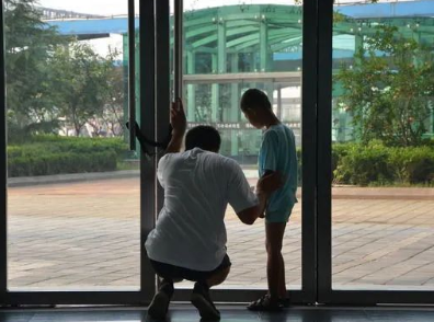 親子鑒定解開妻子未知之謎，還原事實真相