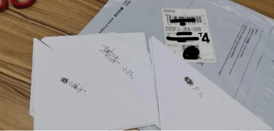 申請(qǐng)親子鑒定麻煩嗎，哪些東西可以做？血痕樣本可以嗎？